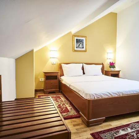 Cozy Attic V *